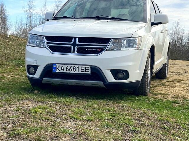 Білий Додж Джорні, об'ємом двигуна 2.4 л та пробігом 310 тис. км за 8700 $, фото 1 на Automoto.ua