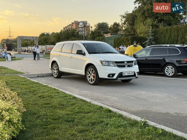 Додж Джорни 2012 в Умани на Automoto.ua Белый Додж Джорни, объемом двигателя 2.36 л и пробегом 226 тыс. км за 9500 $, фото 1 на Automoto.ua