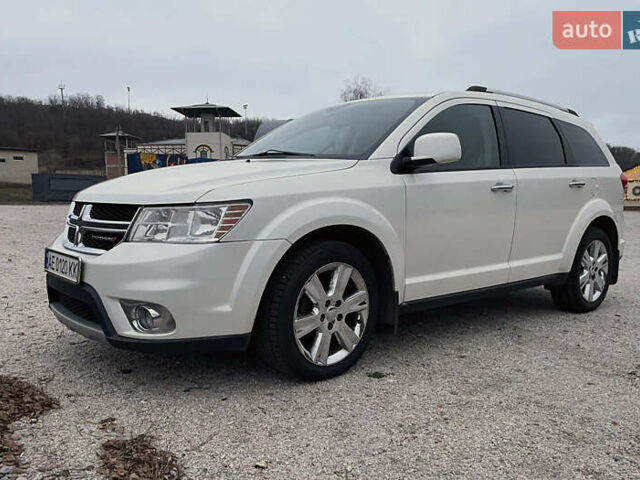 Білий Додж Джорні, об'ємом двигуна 3.6 л та пробігом 204 тис. км за 12000 $, фото 1 на Automoto.ua