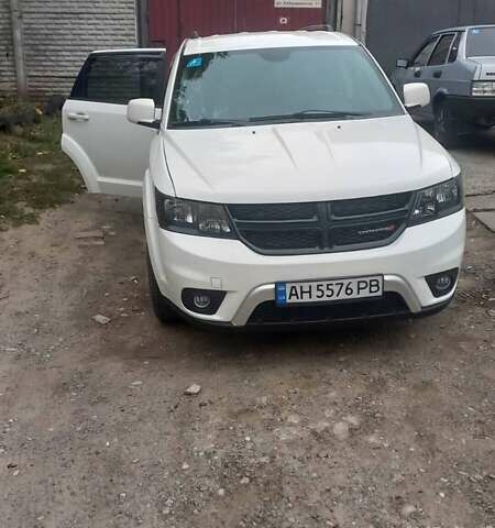 Білий Додж Джорні, об'ємом двигуна 2.36 л та пробігом 118 тис. км за 13800 $, фото 1 на Automoto.ua