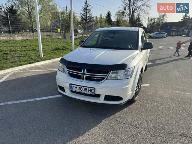 Білий Додж Джорні, об'ємом двигуна 2.36 л та пробігом 133 тис. км за 12100 $, фото 1 на Automoto.ua