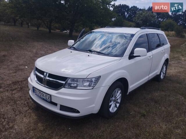 Белый Додж Джорни, объемом двигателя 2.4 л и пробегом 181 тыс. км за 11500 $, фото 1 на Automoto.ua