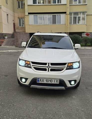 Белый Додж Джорни, объемом двигателя 3.61 л и пробегом 117 тыс. км за 13500 $, фото 1 на Automoto.ua