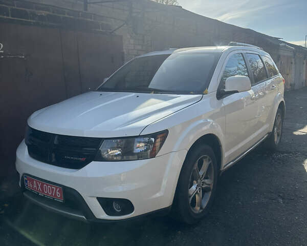 Белый Додж Джорни, объемом двигателя 2.36 л и пробегом 150 тыс. км за 13000 $, фото 1 на Automoto.ua