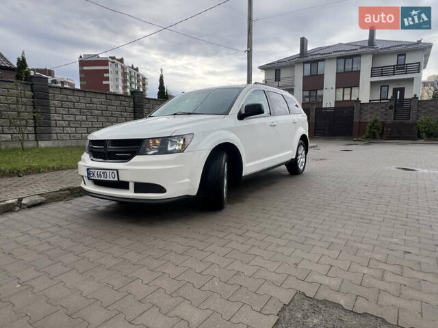 Білий Додж Джорні, об'ємом двигуна 2.36 л та пробігом 208 тис. км за 8900 $, фото 1 на Automoto.ua