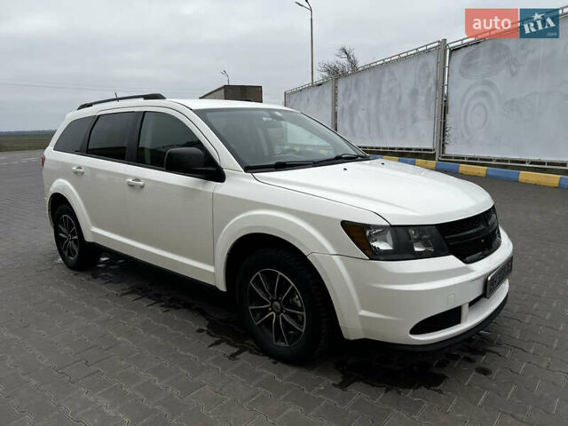 Білий Додж Джорні, об'ємом двигуна 2.36 л та пробігом 122 тис. км за 11000 $, фото 1 на Automoto.ua