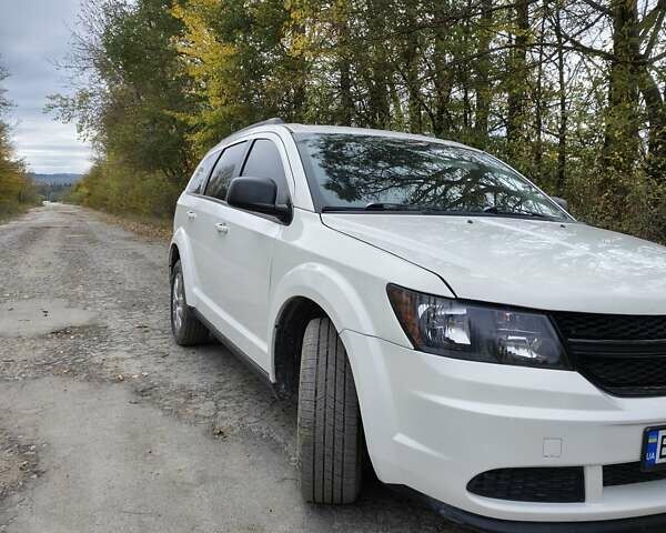 Додж Джорни 2018 в Новой Ушице на Automoto.ua Белый Додж Джорни, объемом двигателя 2.36 л и пробегом 111 тыс. км за 11900 $, фото 1 на Automoto.ua