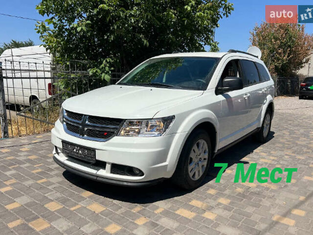 Белый Додж Джорни, объемом двигателя 2.36 л и пробегом 152 тыс. км за 12499 $, фото 1 на Automoto.ua