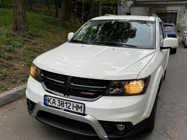 Додж Джорни 2018 в Киеве на Automoto.ua Белый Додж Джорни, объемом двигателя 3.6 л и пробегом 169 тыс. км за 16500 $, фото 1 на Automoto.ua
