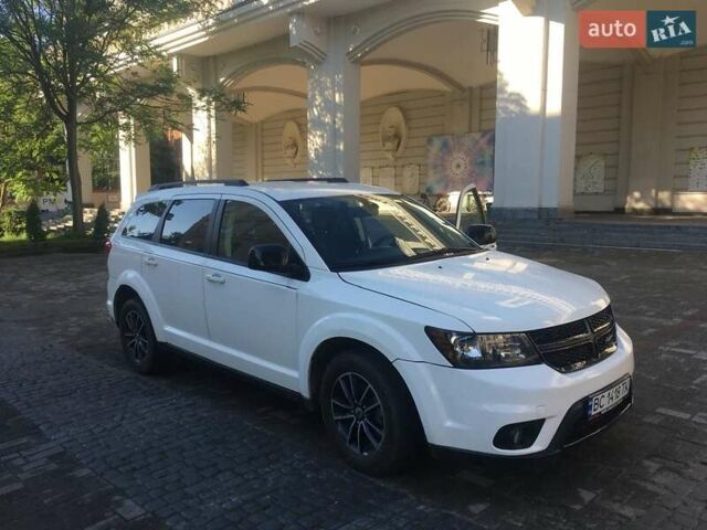 Белый Додж Джорни, объемом двигателя 3.6 л и пробегом 56 тыс. км за 14500 $, фото 1 на Automoto.ua