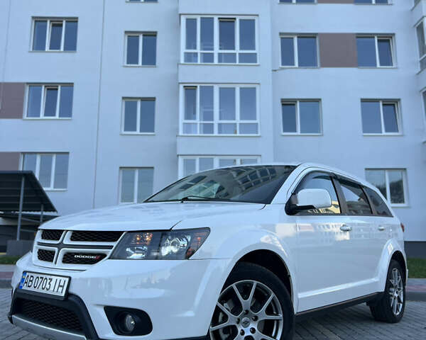 Белый Додж Джорни, объемом двигателя 3.6 л и пробегом 86 тыс. км за 14500 $, фото 1 на Automoto.ua