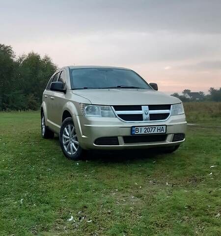 Бежевий Додж Джорні, об'ємом двигуна 2.4 л та пробігом 224 тис. км за 7300 $, фото 1 на Automoto.ua