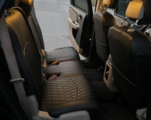 Черный Додж Джорни, объемом двигателя 2.36 л и пробегом 0 тыс. км за 10900 $, фото 1 на Automoto.ua