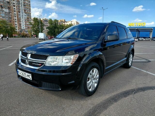 Черный Додж Джорни, объемом двигателя 0 л и пробегом 250 тыс. км за 10319 $, фото 1 на Automoto.ua