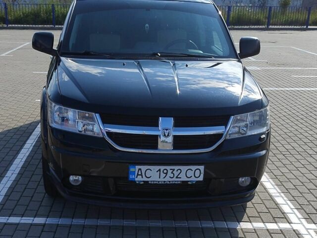 Черный Додж Джорни, объемом двигателя 2 л и пробегом 250 тыс. км за 8500 $, фото 1 на Automoto.ua
