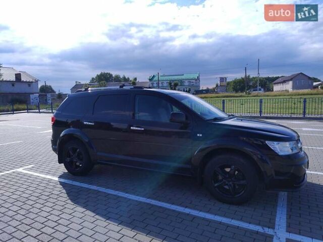 Черный Додж Джорни, объемом двигателя 2 л и пробегом 249 тыс. км за 9000 $, фото 1 на Automoto.ua