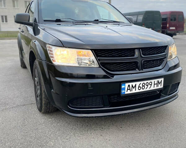 Черный Додж Джорни, объемом двигателя 2.36 л и пробегом 260 тыс. км за 8500 $, фото 1 на Automoto.ua