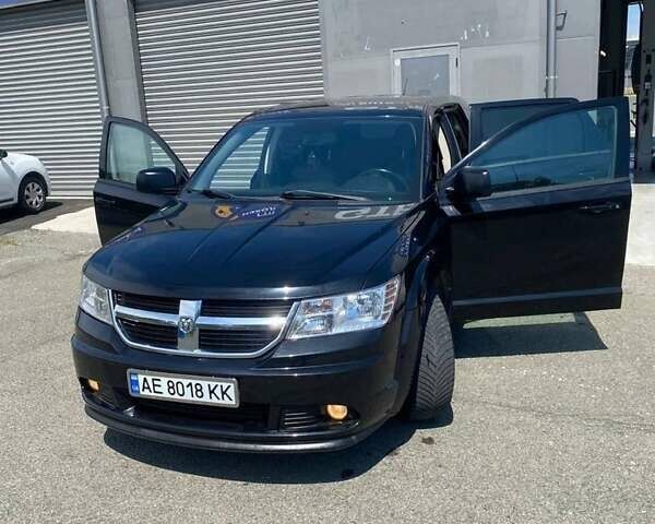 Чорний Додж Джорні, об'ємом двигуна 2.4 л та пробігом 230 тис. км за 12000 $, фото 1 на Automoto.ua