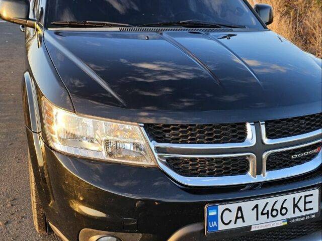Черный Додж Джорни, объемом двигателя 2.4 л и пробегом 250 тыс. км за 10150 $, фото 1 на Automoto.ua