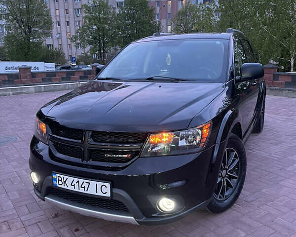 Черный Додж Джорни, объемом двигателя 2.36 л и пробегом 151 тыс. км за 12799 $, фото 1 на Automoto.ua