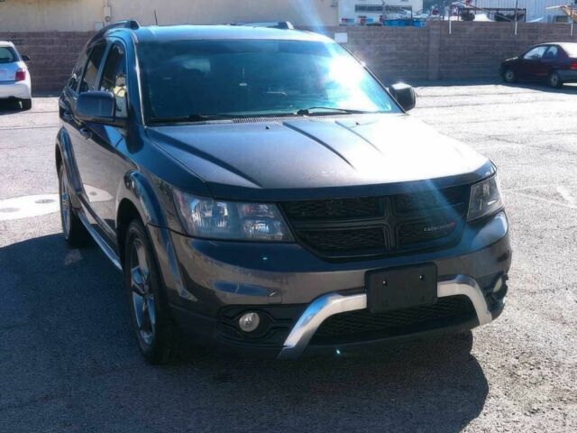 Черный Додж Джорни, объемом двигателя 2.4 л и пробегом 52 тыс. км за 7300 $, фото 1 на Automoto.ua