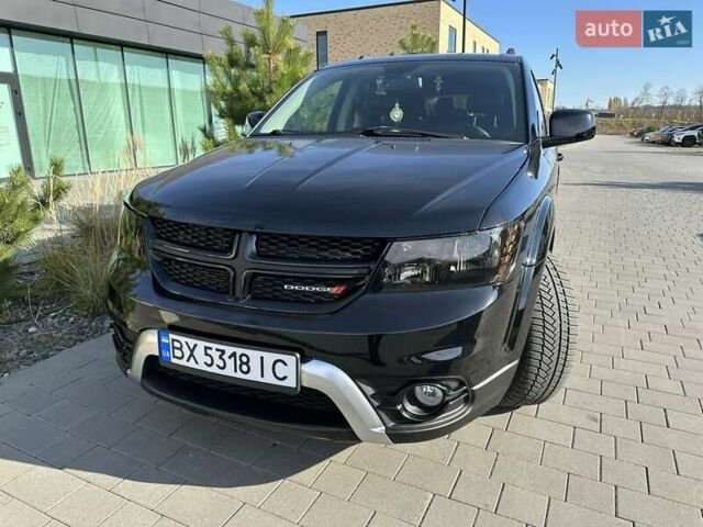 Черный Додж Джорни, объемом двигателя 2.36 л и пробегом 197 тыс. км за 13500 $, фото 1 на Automoto.ua