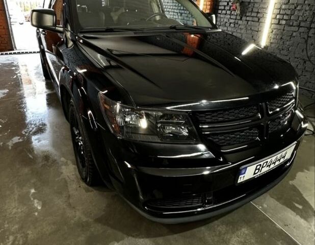 Черный Додж Джорни, объемом двигателя 2.4 л и пробегом 130 тыс. км за 12000 $, фото 1 на Automoto.ua