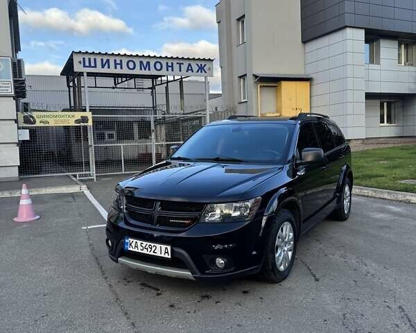 Черный Додж Джорни, объемом двигателя 2.36 л и пробегом 193 тыс. км за 10900 $, фото 1 на Automoto.ua