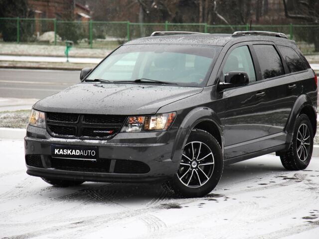 Черный Додж Джорни, объемом двигателя 2.4 л и пробегом 157 тыс. км за 13900 $, фото 1 на Automoto.ua