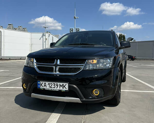 Черный Додж Джорни, объемом двигателя 2.36 л и пробегом 48 тыс. км за 14000 $, фото 1 на Automoto.ua