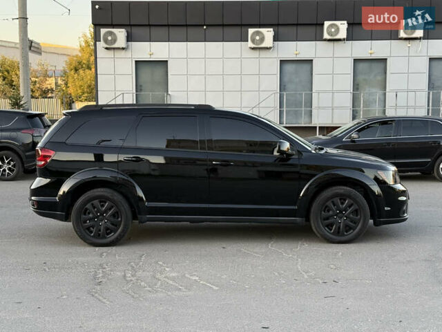 Чорний Додж Джорні, об'ємом двигуна 2.36 л та пробігом 107 тис. км за 14000 $, фото 1 на Automoto.ua