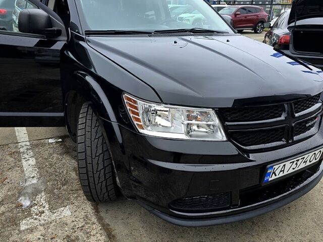Черный Додж Джорни, объемом двигателя 2.4 л и пробегом 69 тыс. км за 13300 $, фото 1 на Automoto.ua