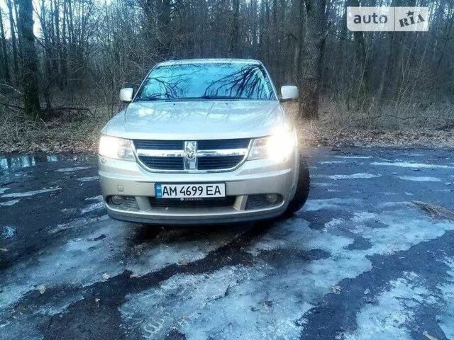 Коричневий Додж Джорні, об'ємом двигуна 2 л та пробігом 280 тис. км за 6368 $, фото 1 на Automoto.ua