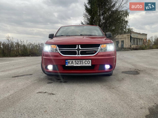 Червоний Додж Джорні, об'ємом двигуна 2.36 л та пробігом 190 тис. км за 9900 $, фото 1 на Automoto.ua