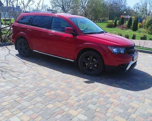 Красный Додж Джорни, объемом двигателя 2.36 л и пробегом 99 тыс. км за 16000 $, фото 1 на Automoto.ua