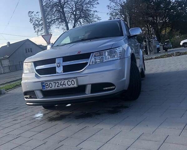 Сірий Додж Джорні, об'ємом двигуна 2.4 л та пробігом 170 тис. км за 7500 $, фото 1 на Automoto.ua