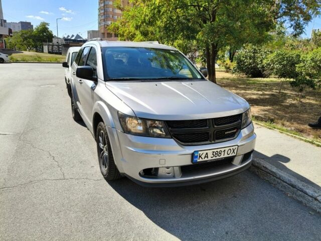 Сірий Додж Джорні, об'ємом двигуна 2.4 л та пробігом 171 тис. км за 9482 $, фото 1 на Automoto.ua