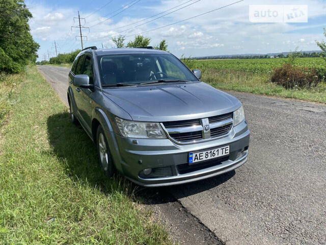 Сірий Додж Джорні, об'ємом двигуна 2 л та пробігом 320 тис. км за 8200 $, фото 1 на Automoto.ua