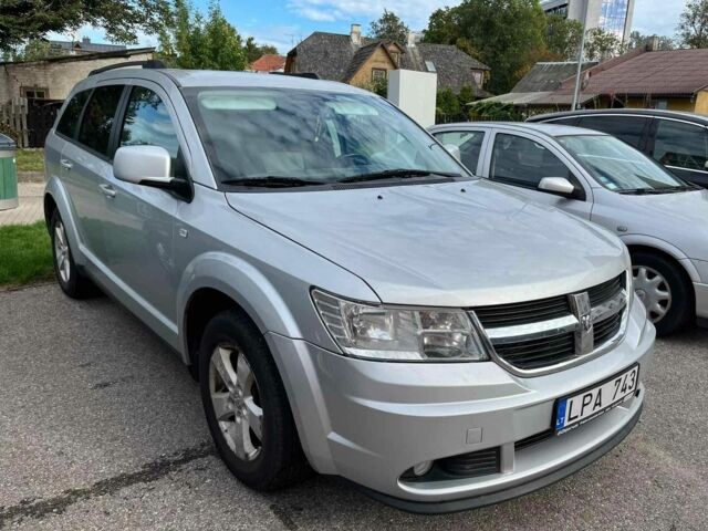 Сірий Додж Джорні, об'ємом двигуна 2 л та пробігом 230 тис. км за 4643 $, фото 1 на Automoto.ua