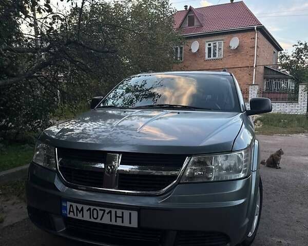 Сірий Додж Джорні, об'ємом двигуна 2.36 л та пробігом 178 тис. км за 6900 $, фото 1 на Automoto.ua