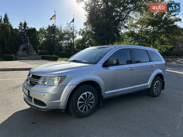 Сірий Додж Джорні, об'ємом двигуна 2.36 л та пробігом 200 тис. км за 8500 $, фото 1 на Automoto.ua