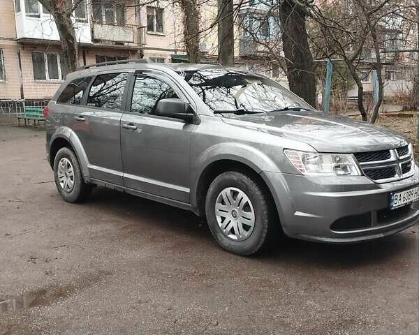 Серый Додж Джорни, объемом двигателя 2.4 л и пробегом 360 тыс. км за 8500 $, фото 1 на Automoto.ua