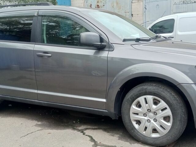 Додж Джорни 2012 в Киеве на Automoto.ua Серый Додж Джорни, объемом двигателя 2.4 л и пробегом 256 тыс. км за 9000 $, фото 1 на Automoto.ua