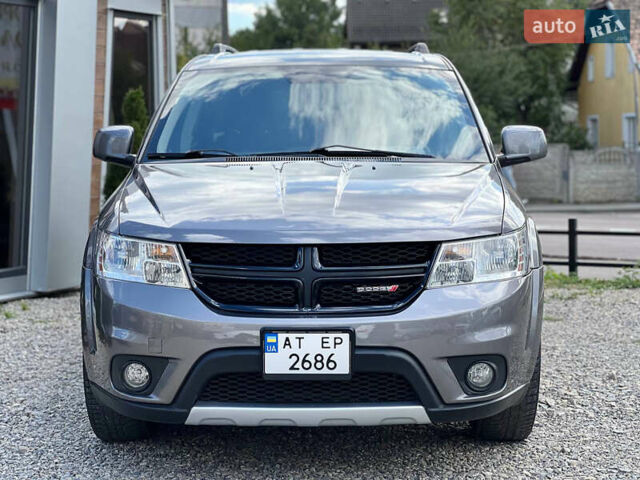 Сірий Додж Джорні, об'ємом двигуна 2.36 л та пробігом 142 тис. км за 10000 $, фото 1 на Automoto.ua