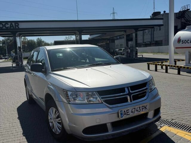 Серый Додж Джорни, объемом двигателя 2.4 л и пробегом 137 тыс. км за 10000 $, фото 1 на Automoto.ua