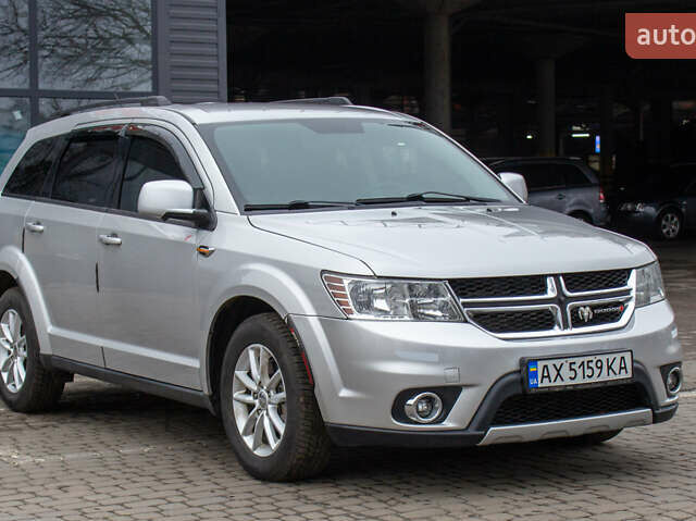 Серый Додж Джорни, объемом двигателя 2.36 л и пробегом 206 тыс. км за 10500 $, фото 1 на Automoto.ua