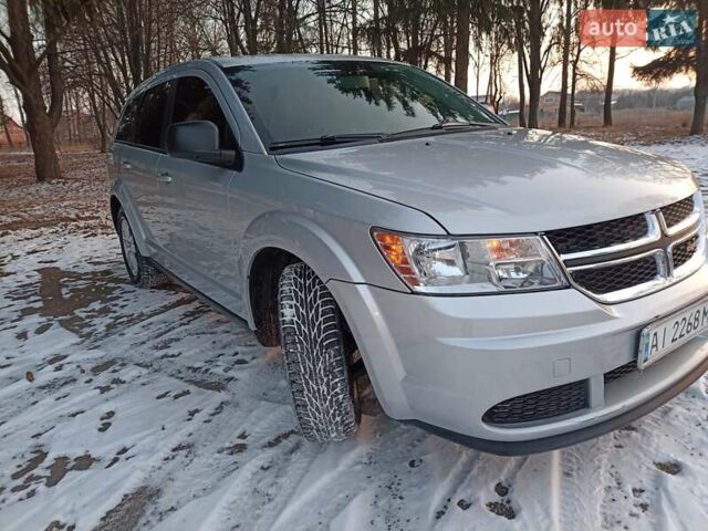 Сірий Додж Джорні, об'ємом двигуна 2.36 л та пробігом 190 тис. км за 10500 $, фото 1 на Automoto.ua