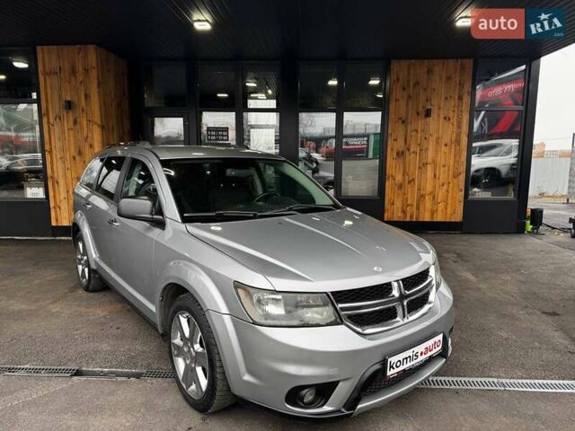 Серый Додж Джорни, объемом двигателя 2.36 л и пробегом 266 тыс. км за 9599 $, фото 1 на Automoto.ua