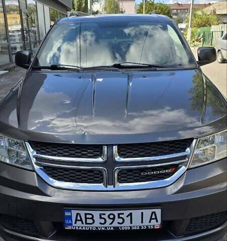 Серый Додж Джорни, объемом двигателя 2.4 л и пробегом 214 тыс. км за 9700 $, фото 1 на Automoto.ua