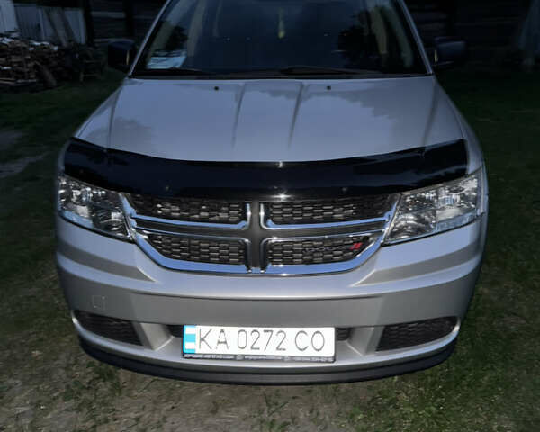 Серый Додж Джорни, объемом двигателя 2.36 л и пробегом 160 тыс. км за 9500 $, фото 1 на Automoto.ua